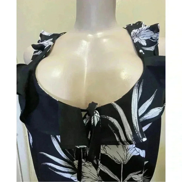 NWT WHBM White House market Blouses Size M - Picture 5 of 9